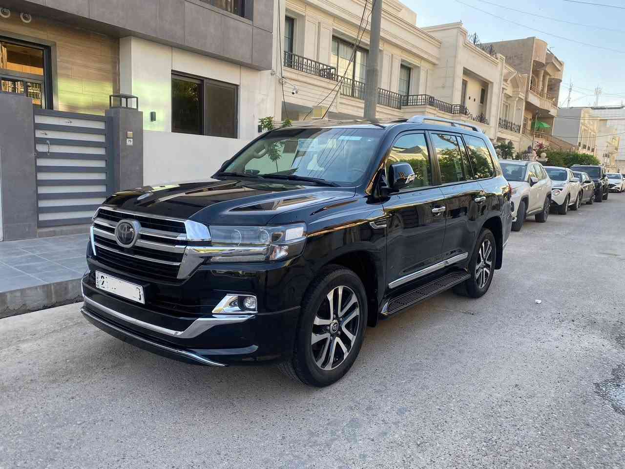GXR        V6
‎ $ سعر    46500 

‎موبايل  ***********

‎جكساره موديل  2017   شركة ساس مكفول بدون صبغ  فول مواصفات كشنات جلد وثنيهم كهرباء كشن سائق ثلاث دگم ثمانية إرباگ تشغيل عن بعد بخاخ لايت بها حساسات امامي وخلفي ماشي 84000 محرك مامفتوح السيارة جديد دعامي للدعامي بشرط مابه اي النقص  رقم والفحص والهزه والسنوية جديد حتئ   2027 سعر 465  السنوية بأسمي موجود بأربي
