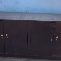 بوفيه نجاره نضيفه السعر 65 وبيها مجال الشراي يتصل 07722599488