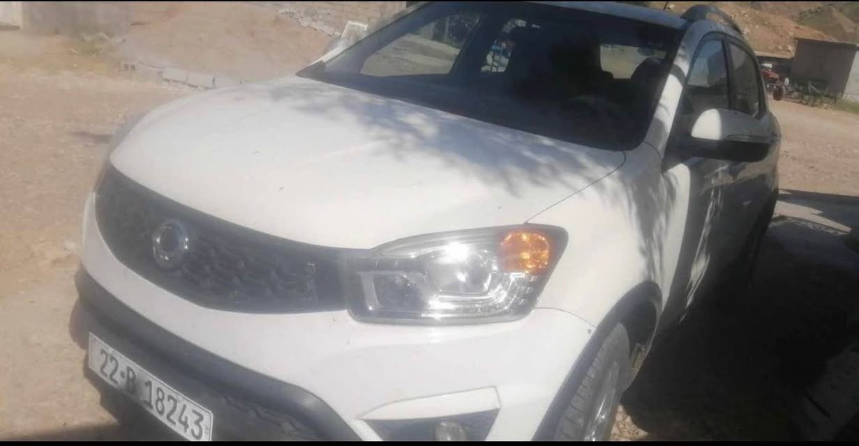 صانگ یۆنگ کۆراندۆ مۆدێل 2015 کۆری فوول مواسەفات نیو پارچەی بۆیاخە وپارچەیەکی گۆڕاوە بە بیلاد شوێنی بۆیاخەکەی دیاری کراوە مەکینەی کراوەتەوە بەڵام بێ کێشەیە سەرف و بوخارو دوکەڵ بەشەرت ١٥٠ ڕۆشتووە بێ مەسرەفە ڕەقەم هەولێرە وەکالەت و بەناوکردن بەشەرت سەنەوی بەسەرچووە سعری ٨٠ گەڵاو کەمێک معامەلە 
ژ.م : *********** السليمانية, العراق
