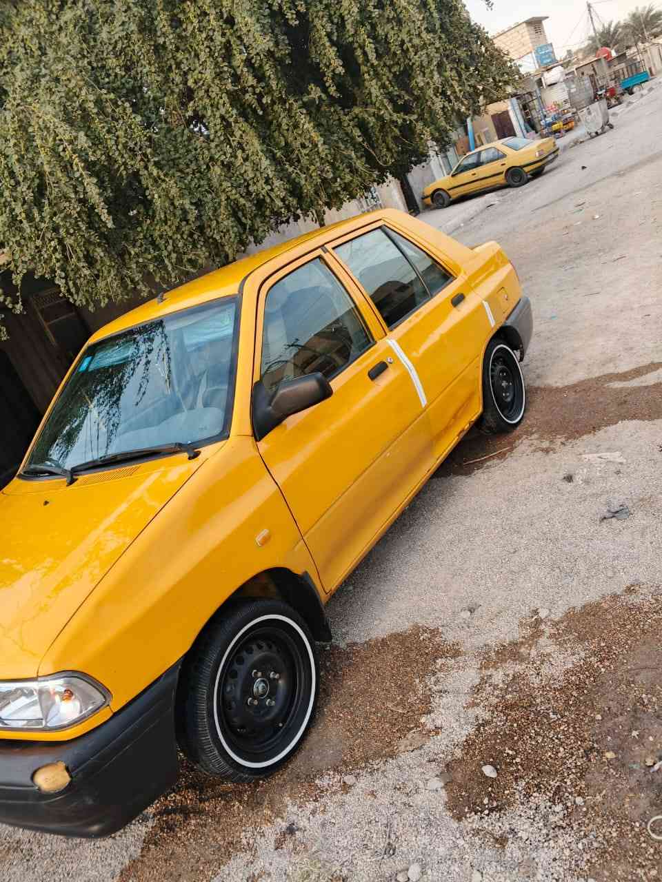 خوان سلام عليكم سايبه مديل 2018 سياره حلوه او جاهزه بيه بس باب السايق نصه صبخ سنويه 
جديده هزه جديده مكان بكربله او راعيه همين بكربله ***********السعر 45او بيه مجال
