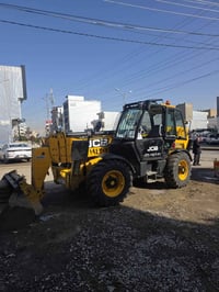 جي سي بي 2005 • ١٧م • مستعمل