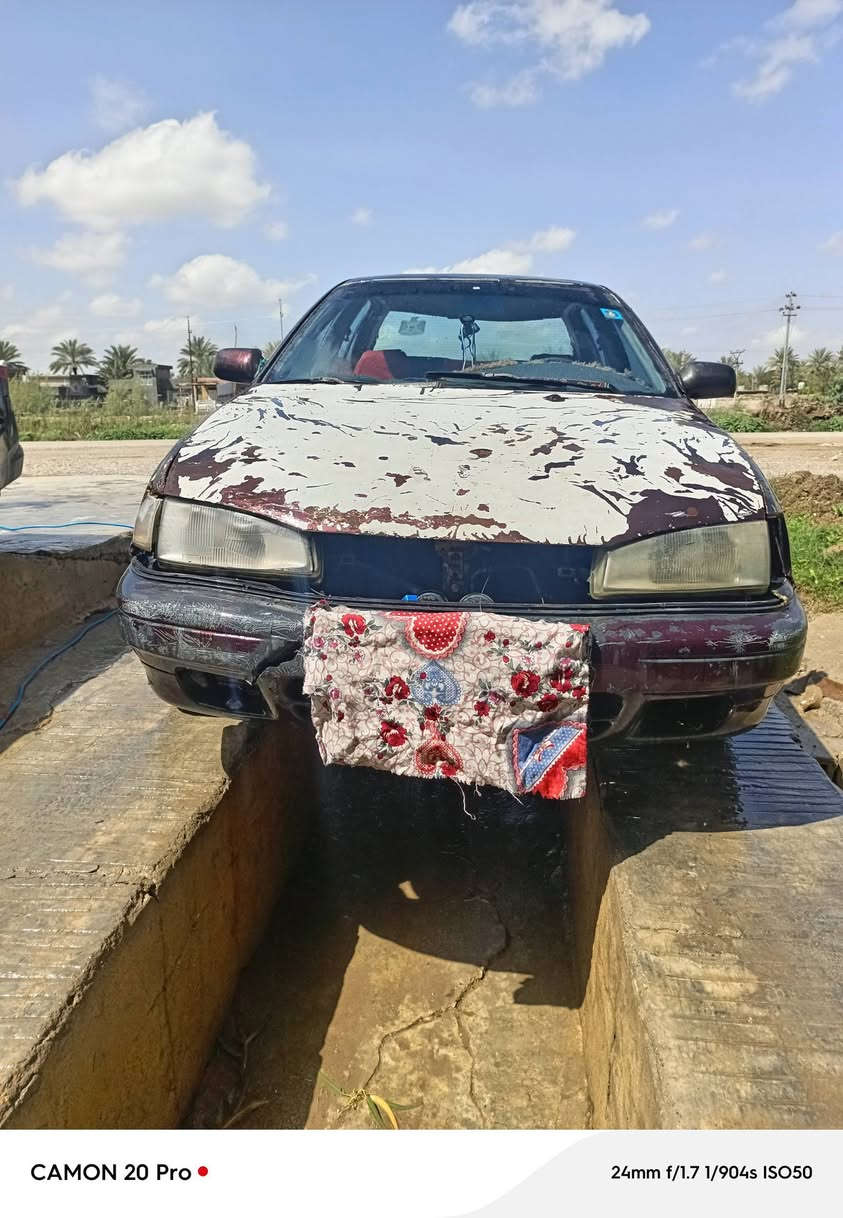 سيارة الالنترا للبيع موديل 93السنويه جديدة نهايته ل29صاحبها موجود المحرك بي خيط بخار وگير مابي شي 
السعر 20وبيهه مجال 
الاتصال ،***********
المكان ،ديالى الخالص
