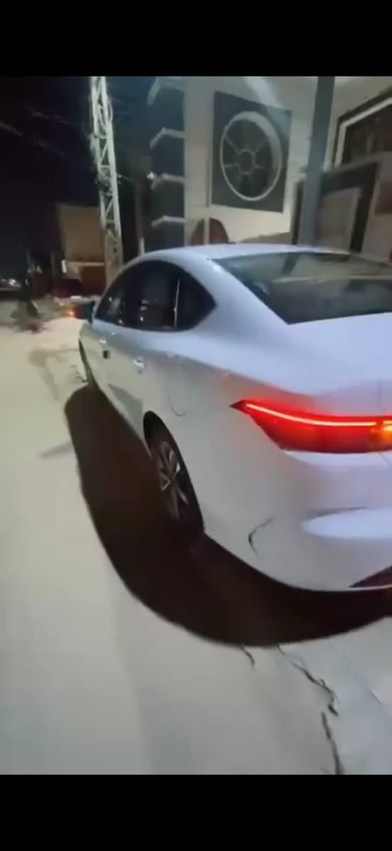 بي وايدي دسترويل للبيع ماشيه 17 ألف فقط 4 أصابع بل جاملغ الأمامي بيع ب قسط قسط أو نقد 
للإستفسار مراسله واتساب


**إذا كنت صاحب هذا الإعلان وتريد حذفه لأي سبب، رجاءا أرسل رسالة إلى الدعم الفني**