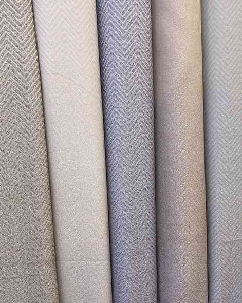 اقمشة ستائر خامة جاكار تركي ثقيلة – ارتفاع 3.10 م 🧵

نقشة ناعمة راقية تناسب الصالون وغرف النوم، ألوان هادئة أساسية تعطي المكان لمسة فخامة 🤍✨

✔ خامة ثقيلة ومرتبة
✔ جاكار أصلي Turkish Quality 🇹🇷 
✔ ارتفاع 3 متر و10
✔ متوفّر جملة ومفرد
✔ مناسب لصالات الاستقبال – غرف النوم – المداخل

📦 متوفر للبيع بالجملة + مفرد 

📍 العنوان: (بغداد - الشورجة - سوق القبلانية 
قرب المدرسة المستنصرية )

📲 للتواصل: ***********

#اقمشة_العامري #بغداد #الشورجة #اقمشة #ستائر #تركي #ديكور #ديكورات #ديكورات_داخليه #ستائرمودرن
