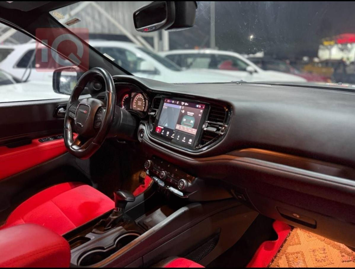 دوج دورنكو RT موديل2024 
محرك 8 هيمي سياره عليه منضومه غاز
بيها قطعتين صبغ ماشيه 60000 m  سعر 253$$
 
مواصفات 
صندوق كهربائي 
لكاميرا الخلفية 
مستشعر وقوف 
لتحكم على المنحدرات 
مثبت السرعة 
بصمة 
تدفئة المقاعد 
مراقبة النقطة العمياء 
شاشة 
نظام المفتاح الذكي 
6 وسادة هوائية 
لتحكم التلقائي في درجة الحرارة 
المصابيح الأمامية ليد 
مصابيح زينون الأمامية 
التشغيل عن بعد 
أبل كاربلدي 
کشافات ضباب 
رادار 
 الثالث 
مقاعد الصف 
نظام مانع السرقة 
تحذير مغادرة المسار 
ي الثبات 
التحكم لإلكتروني ف 
مرايا جانبية تدفئة 
الأمامي 
لاصطداه 
تحذير من 
الضوء العالي التلقائي 
مثبت السرعة التكيفي

مكان سياره كركوك معرض سي بورد ***********

بيع فقط
