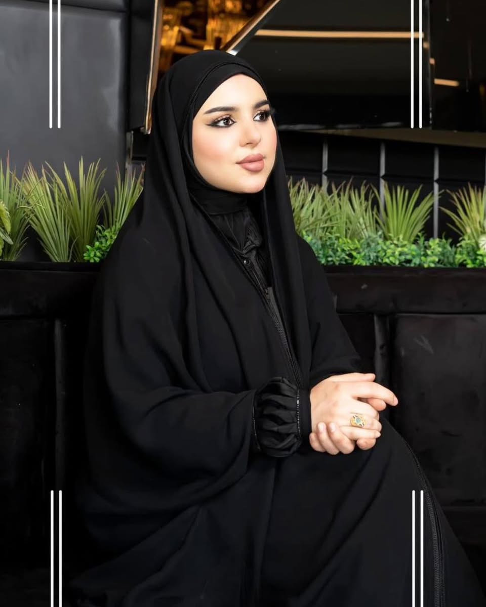 بمناسبة قدوم شهر محرم الحرام 🏴

          🦋وفرنالكم عبايات رأس جامعية 🦋

براند الذهبي دبي الاصلية ✅️  التلبيس من طول 

🎗150_170 🎗

ملاحظة مهمة / اي قطعة تطلبيها اذا وصلت مو نفسها الي بالصورة من حقك ترفضيها👍

يوجد خدمة توصيل لجميع
 مناطق بغداد والمحافظات🇮🇶

الدفع بعد القياس والتجربة وليس قبل 💐
للحجز والاستفسار مراسلة الصفحة 📩
او الاتصال على الهاتف واتساب او تلكرام 📞


**إذا كنت صاحب هذا الإعلان وتريد حذفه لأي سبب، رجاءا أرسل رسالة إلى الدعم الفني**