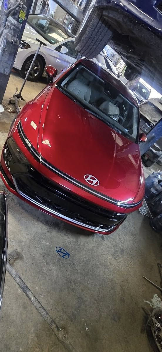 سوناته موديل 2024 
بدون ايراباك 
مصلح 
صور الحادث بلمنشور 
ماشيه 19 الف
السعر 155 
واصل سفان 
***********
