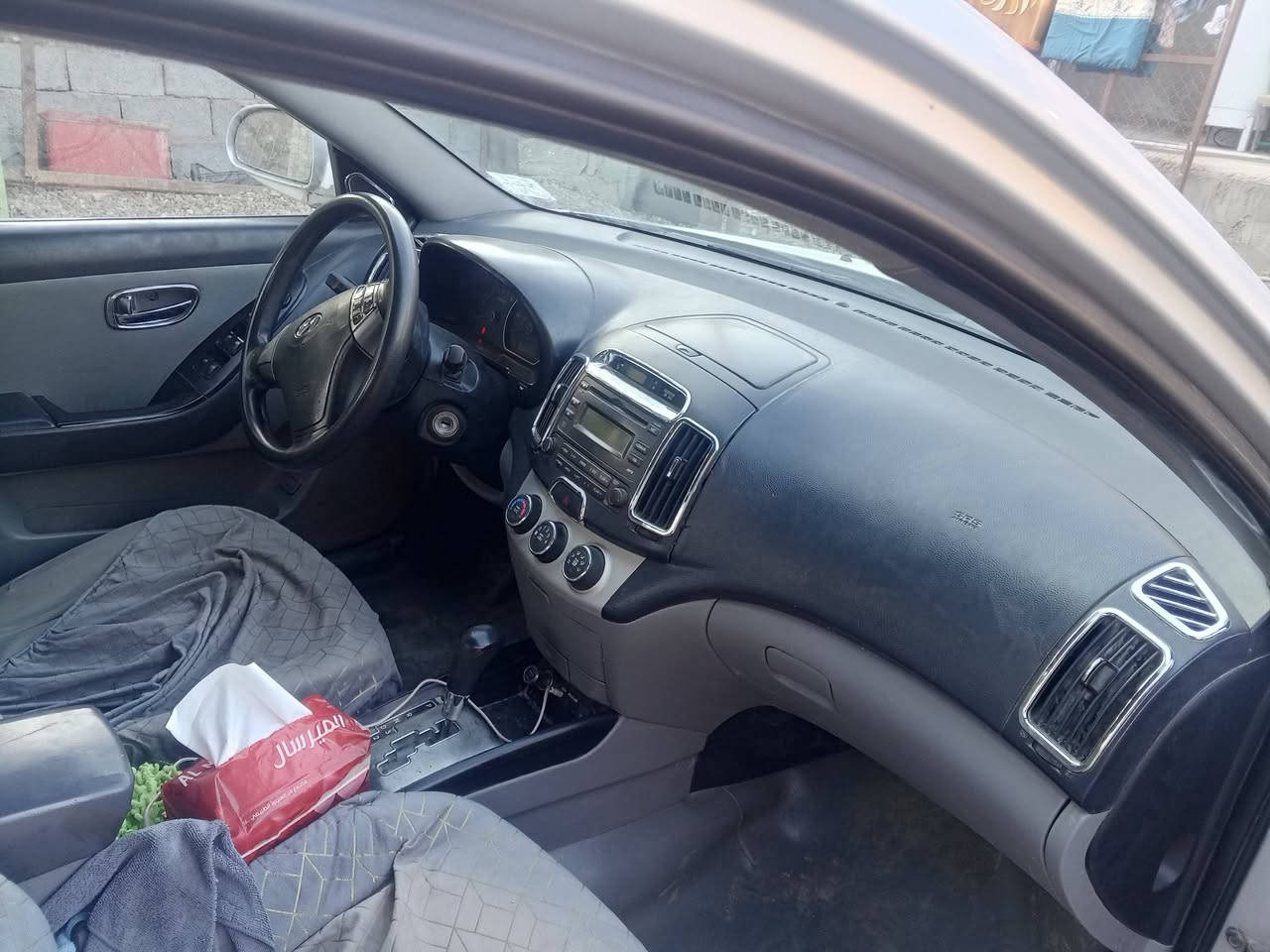 اسلام عليكم ورحمه الله عندي النترا موديل 10امريكي رقم انبار إنكليزي بسمي محرك 2000  محرك كير خير من الله اتصال على ارقم *********** أسعر 82من الخير
