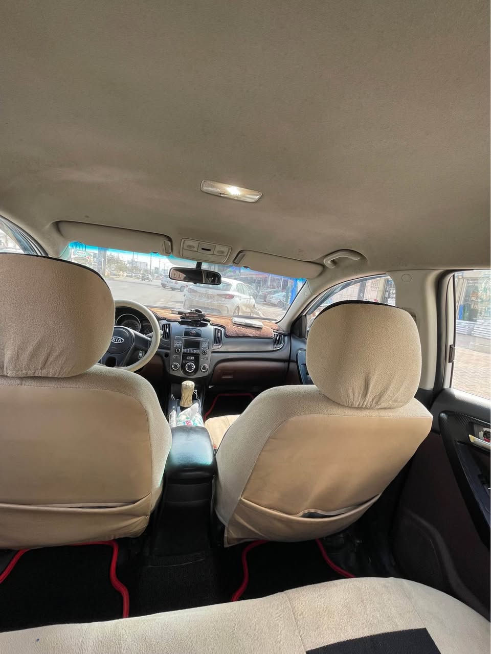 كيا سيراتو 2010 خليجي سياره بدون صبغ بدون ضرب فقط بي بارد سنويه بسمي جديد 2030/12 كوبون بنزين هم موجود سعر 97 مجال بسيط 
رقم موبايل *********** Singapore
