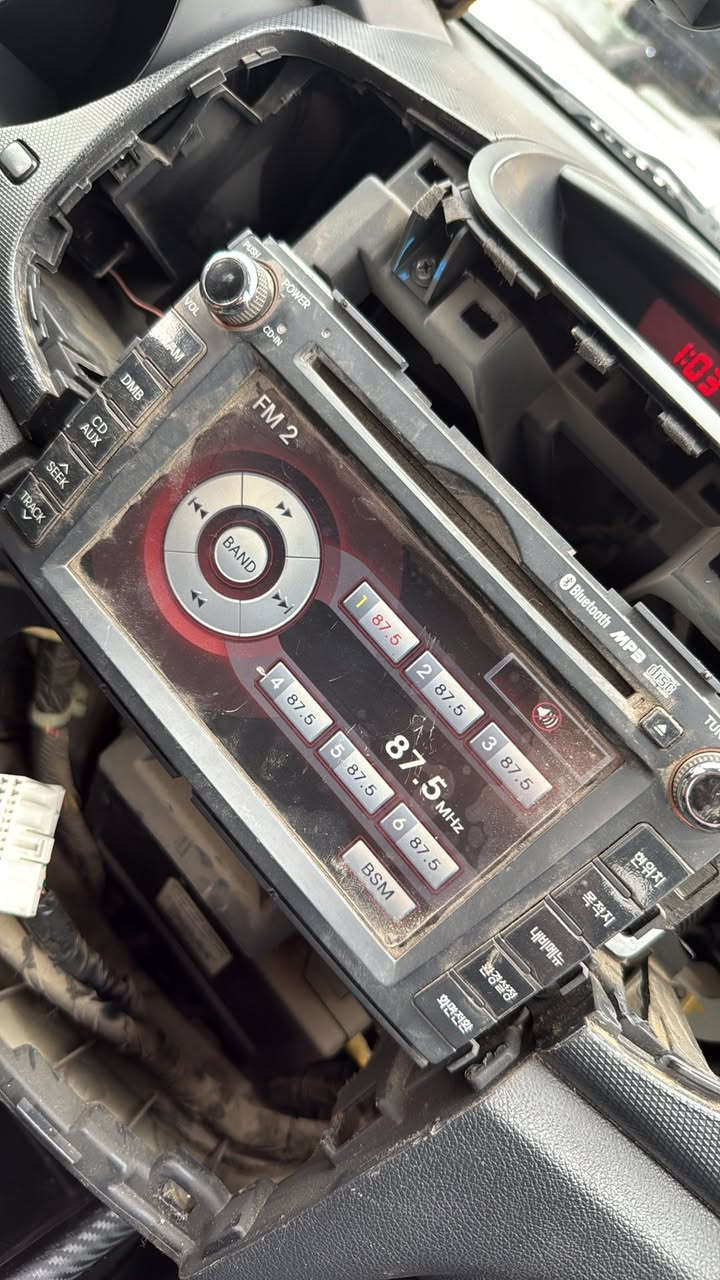 السلام عليكم شاشات سيراتو بلاد لوك نظافة عنوان كركوك  الصناعة الشمالية متوفر خدمة توصيل كل المحافظات ***********
