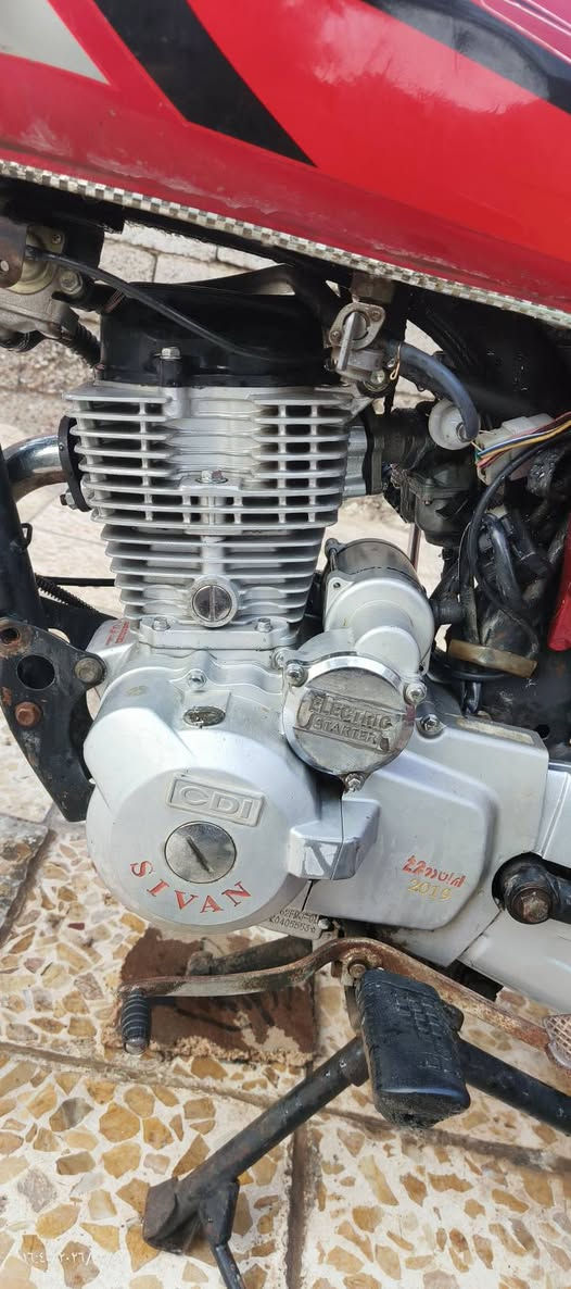 سلام عليكم دراجه موديل ١٩دراجه نضيفه بمعنى لكلمه دراجه بيه مكينه خير من الله سعر خاص هاذا رقمي  رجا لمو شراي لا يتصل  ***********/***********مكاني ديالى تقاطع لقدس بل حديد
