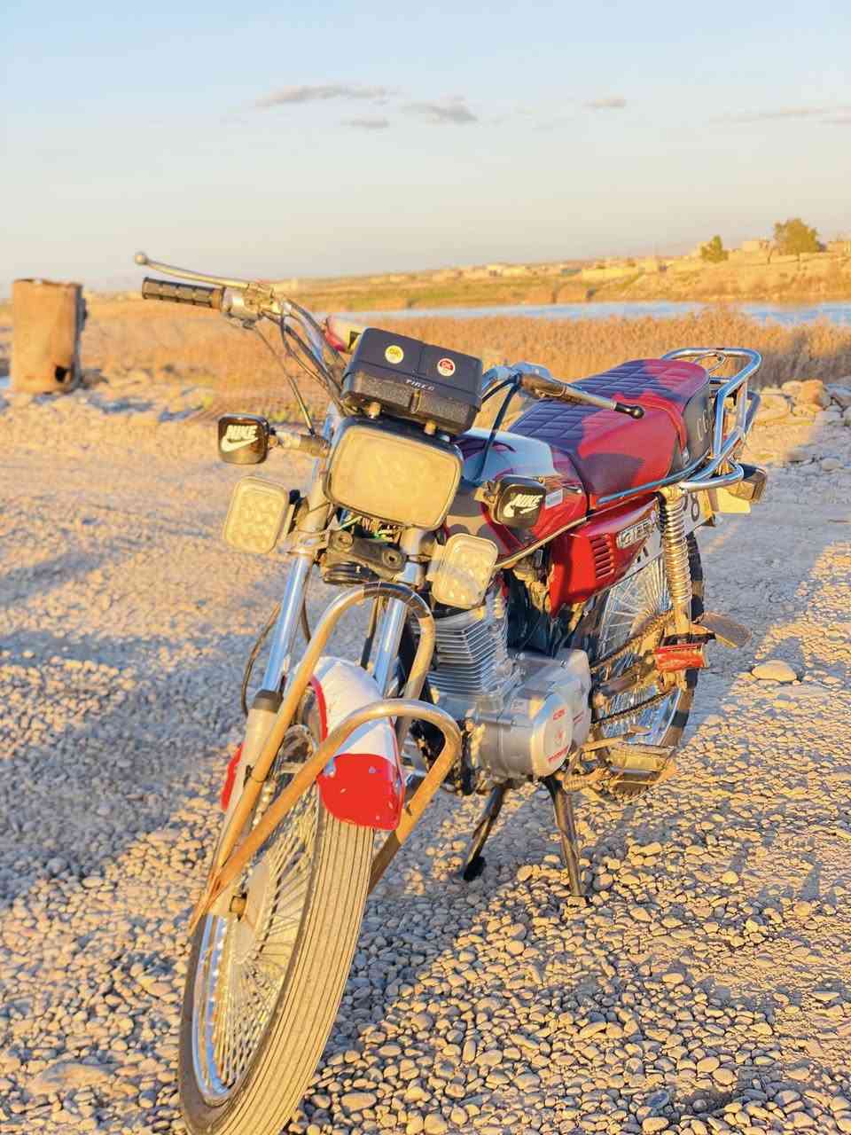 السلام عليكم ماطور تايكر  للبيع محرك مفتوح وزن ثقيل سعر 400 وبي مجال  شراي يتصل ***********
