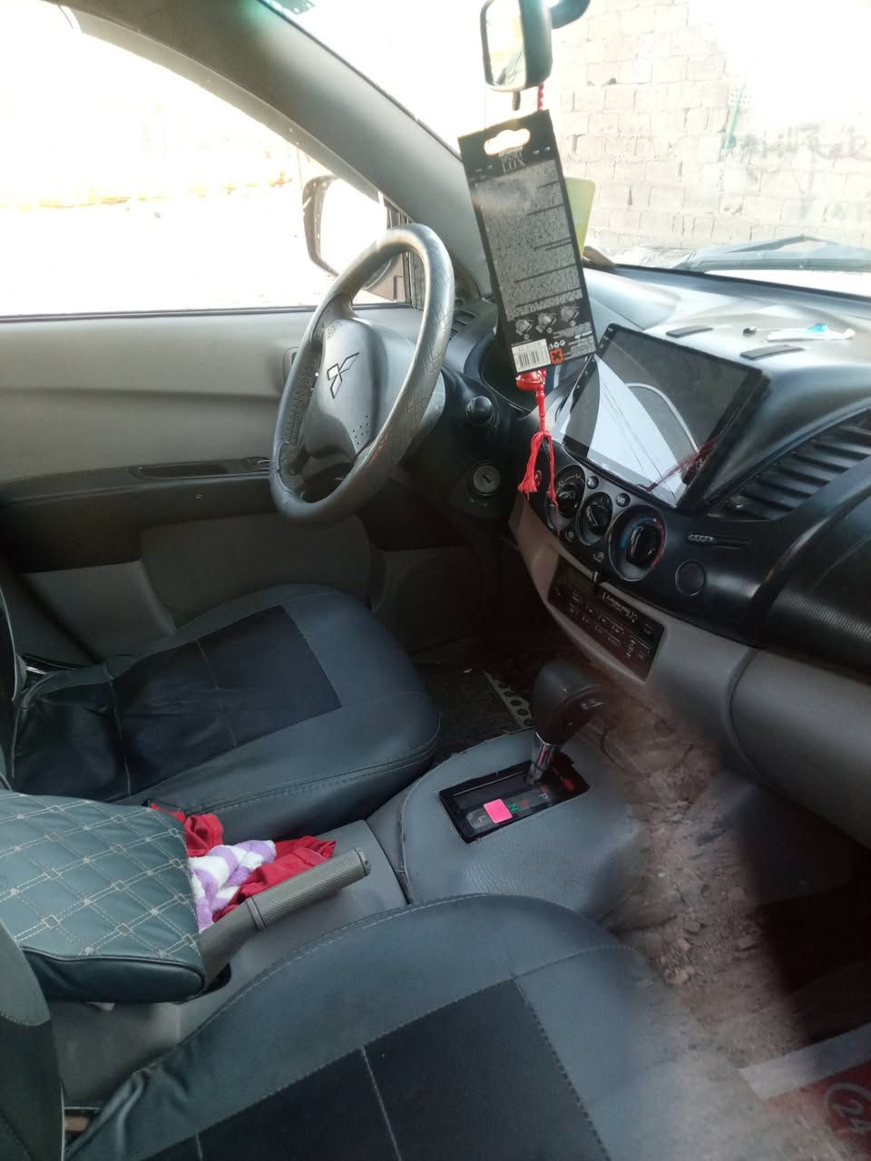 بيكب ميتسوبيشي موديل 2010 فور ويل محرك وكير بطة بيها صبغ جاملق خلف السائق سياره نظيفه خير من الله رقم بغداد الماني السعر 85 ورقة للاستفسار الاتصال على الرقم ***********  مكان السيارة بغداد حي الرحمة الشماعية
