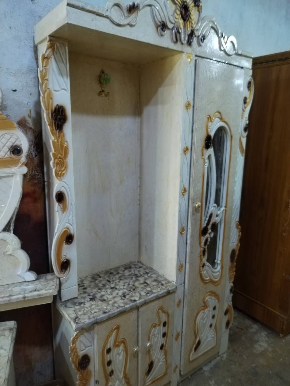 غرفه لبيع نجار سعر 550تصال***********واتساب ناصريه مركز
