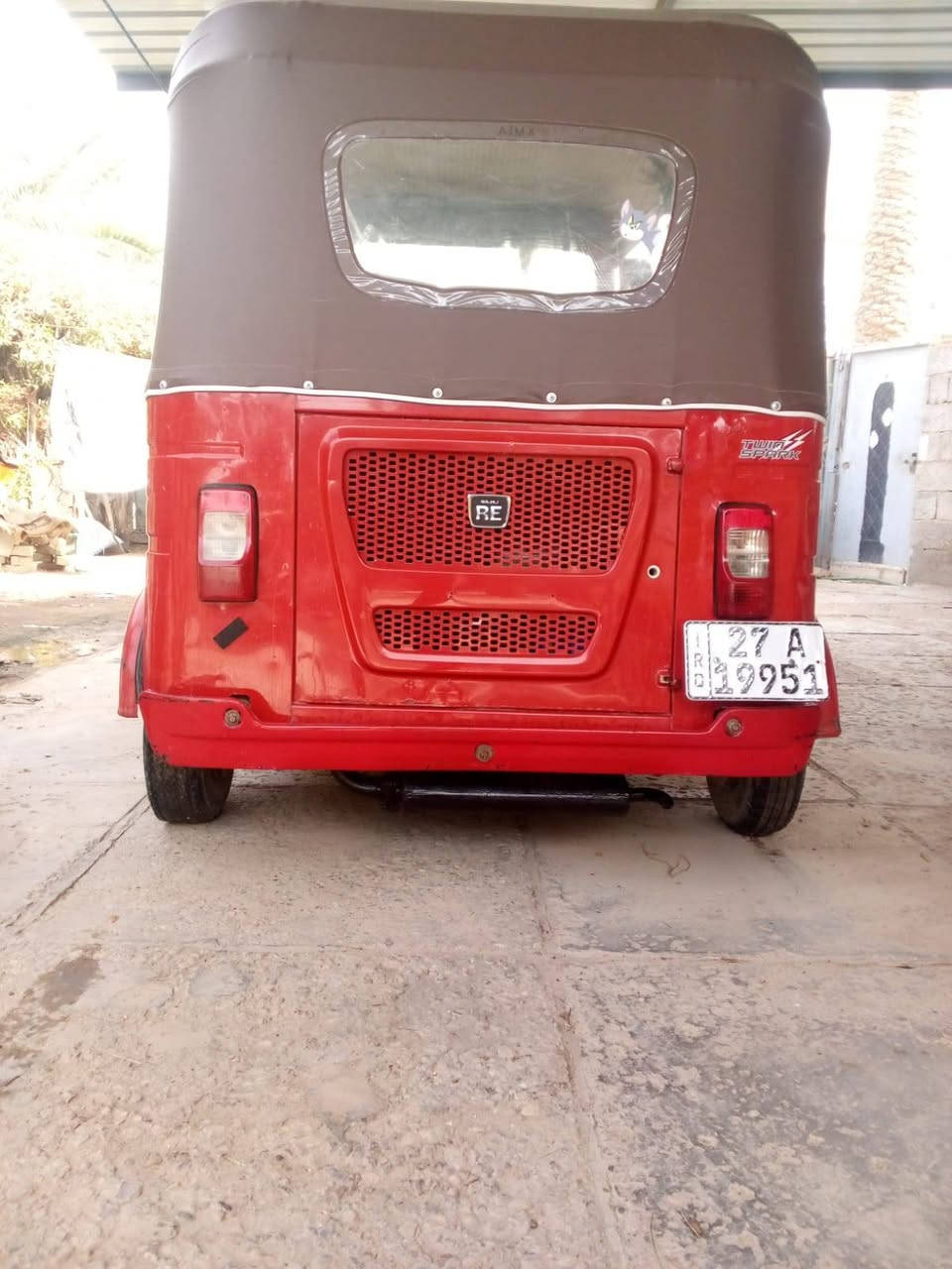 سلام عليكم تكتك موديل ٢٢شهر ٨ذيقار نكليزي كفاله عامه ماعده تمعير دوس مكان قضاء النصر رقم ***********
