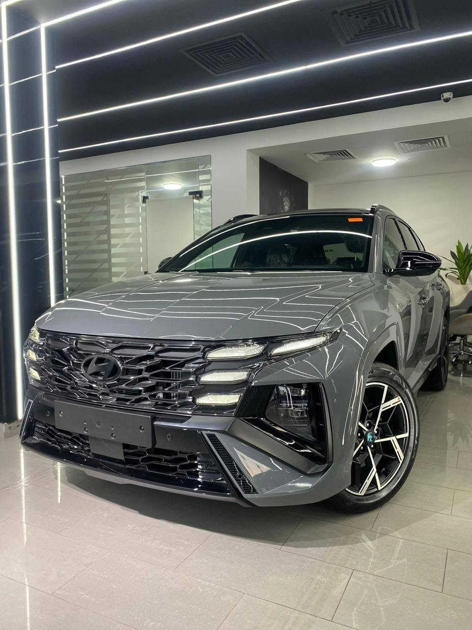 🔥 هيونداي توسان 2027🔥

الـ SUV الأكثر طلبًا بفضل التصميم العصري والتكنولوجيا المتطورة ✨

✅ محرك قوي وأداء اقتصادي
✅ شاشة ترفيه كبيرة
✅ كاميرات وحساسات ركن
✅ فتحة سقف بانوراما
✅ فرش جلد فاخر
✅ أنظمة أمان متقدمة
✅ مساحة داخلية واسعة للعائلة

🎯 تسليم فوري
🎯 موافقة ائتمانية سريعة
🎯 أقل مقدم وأطول فترة سداد
🎯 تقسيط حتى 10 سنوات

📞 للتواصل والاستفسار:
01156480512
أ/ فتحي عمر

#هيونداي #توسان #HyundaiTucson #Qady_Auto #سيارات_زيرو #تقسيط_سيارات


**إذا كنت صاحب هذا الإعلان وتريد حذفه لأي سبب، رجاءا أرسل رسالة إلى الدعم الفني**
