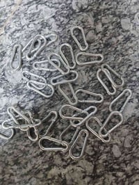 ٢٠٠ قطعة • جملة • للبيع