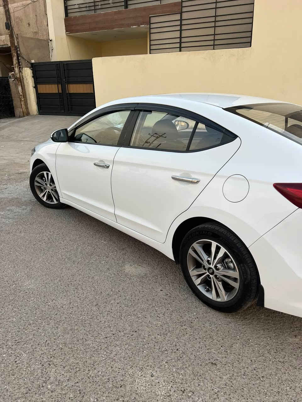 السلام عليكم النترا 18 خليجي كفاله من الحادث قطعها مبدله ماشيه 122  الف فول مواصفات عده البصمه جاهزه كير مكينه حداديه ع الشرط بسمي سنويه وهزه جديدات تحويل مباشر للاستفسار *********** مكاني البياع السعر 120 وبي مجال بسيط
