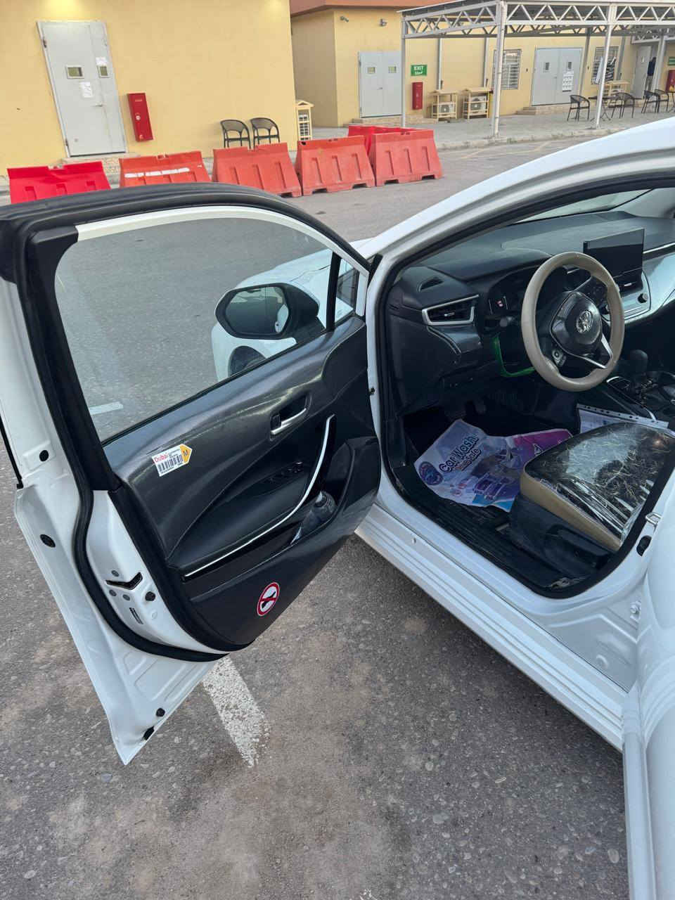 كورله 2024 باسمي حره تحويل ثاني يوم شرط
كفاله عامه 
تنته 
رادار 
تحديد مسار 
قياده ذاتيه 
توقف ذاتي 
كشنات جلد 
مكينه هايبرد تويوتا ياباني. 
ماناقصه اي شي السياره 
دوشمة كشنات كامله دوسات حوضيه تلبيس مالته اصليات. 
سعر 159$
***********
