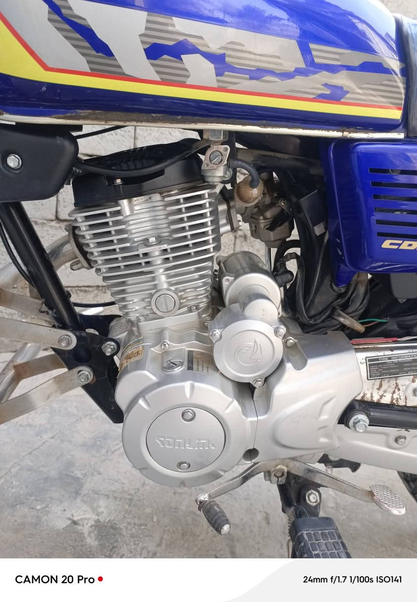 سلام عليكم سيفان مديل 2024دراجة جديدة مفولة برغي مبيهة نقص كهربائيات كاملة دشبول ايباد شغال كشر حلو مرتبة اوراق كاملة احلة من الصور مكينة وكير بلادي برغي ممفتوح بيهن مكاني ديالى بعقوبة قرب جسر خرنابات 
***********

عارضهة 635وبيهة مجال حك لجية فقط 
مو شراي لتكسر بحلال العالم
