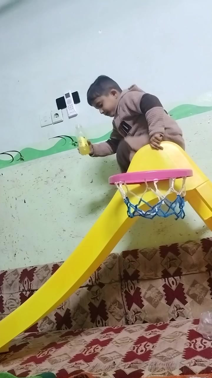 السلام عليكم سياره نيسان برايمر ١٩٩١ فحص نينوى
كير محرك بشرط صدر كهربايات شغاله دوشمه جديده السياره ابيع حبل  السعر ١٥ بيهه مجال 
                      ***********
