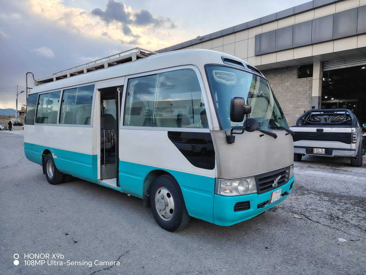 سلام عليكم كوستر للبيع موديل 2004سياره كامله غاز بانزين  تخم تأير كير مكينه اكسل كله مكفول سياره تبريد محور رقم بغداد سنوية بأسمي شرط تحويل ثاني يوم
السعر 210 بیە مجال قلیل
مکانە السلیمانیة 
***********
