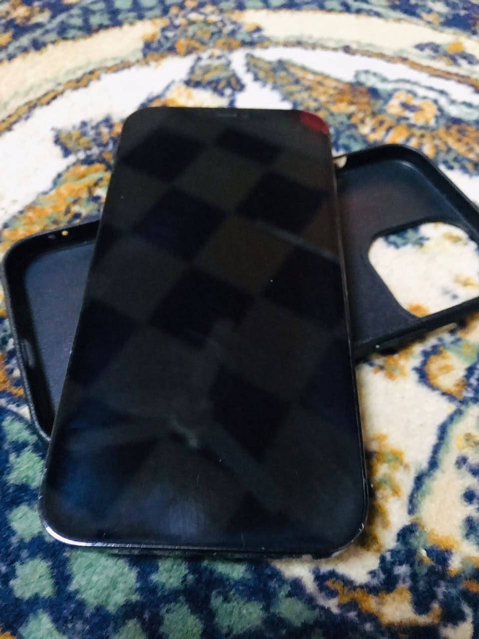 السلام عليكم ايفون 12 برو ماكس بطاريه 87 ذاكرة 256 جهاز كله شغال فقط مبدله كامره شرط ابلاديه للاستفسار الاتصال على الرقم *********** واتساب وخط
