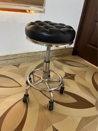 أربيل • كرسي خشب • جديد