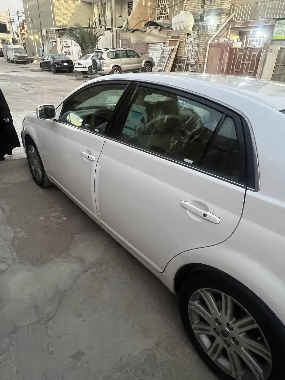 السلام عليكم افلون موديل 2007 صبغ جاملغ امامي ايمن وبيه مكانات بارد مكينه وكير مكفوله عدا صوت الرواجز عند التشغيل  السعر 105  وبيه مجال  ***********
