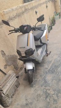 دراجه شحن ٢٠٢٥ تشتغل بس عوزهه بطاريات اللبيع مكان الشعب ٠٧٧٠٩٨٦٨٥١١