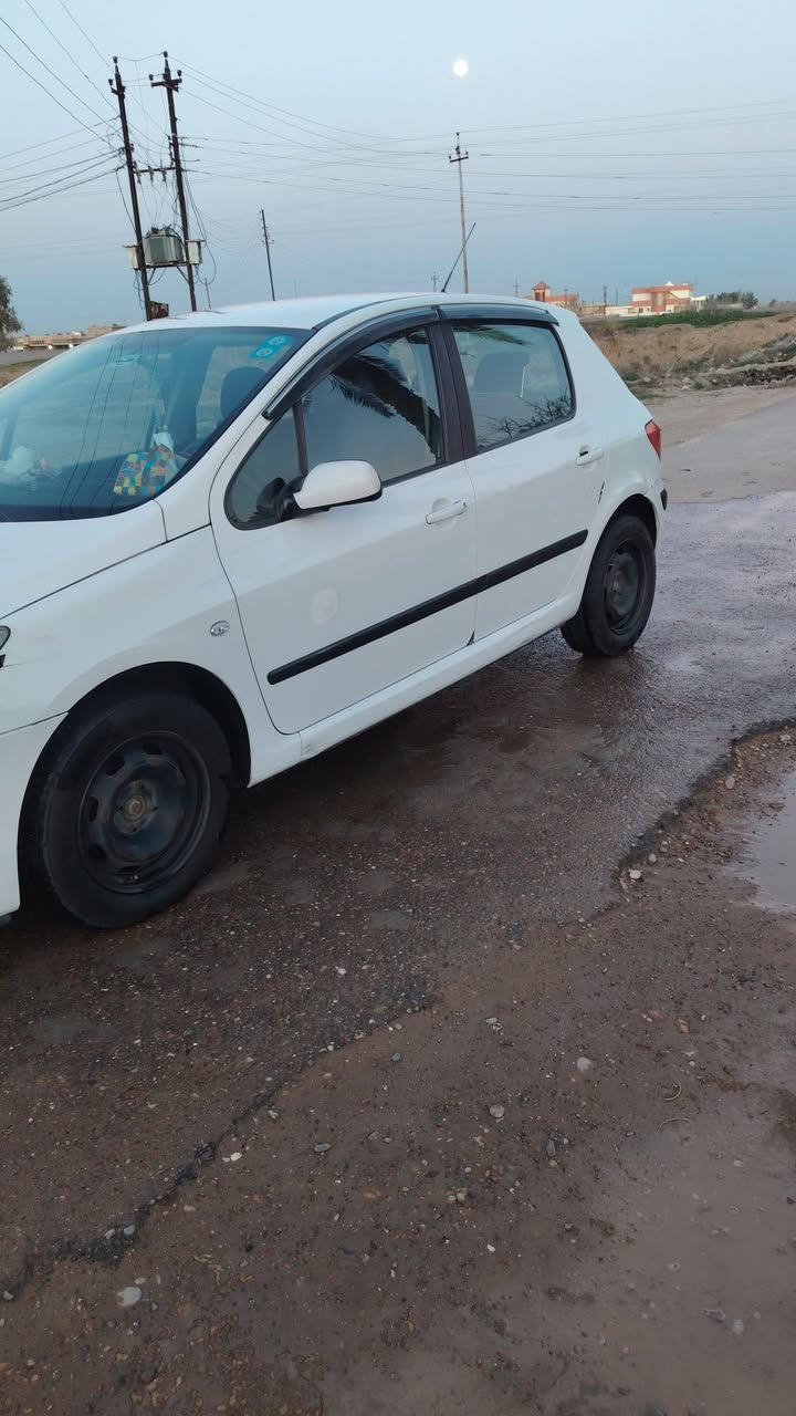 السلام عليكم
من رخصت الادمن.. سيارة بيجو فرنسي للبيع موديل 2006/307..سيارة بغداد  كفالة عامة بأسمي وضع شركة.. السعر 63.وبيها مجال بسيط.. عنوان بغداد تاجي
***********
***********
