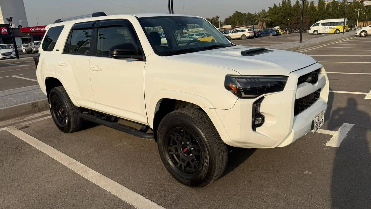 للبيع تيوتا فورنر موديل 2023 وارد امريكي حادثها جاملغ وبنيد بدون شاصي صور الحادث مرفقه بلمنشور رقم بغداد بسمي تحويل ثاني يوم ماشيه 50 الف حقيقي مابيها اي نقص السياره جديده ابمعنه الكلمه وبلاديه مملعوب بيها عله ايدي كير مكينه اسبانه ممدوده عليها شرط السونر تفحص فول مواصفات عده الفتحه السعر 290 ورقه مكانها بغداد البنوك للستفسار ‭0773 804 4288‬
