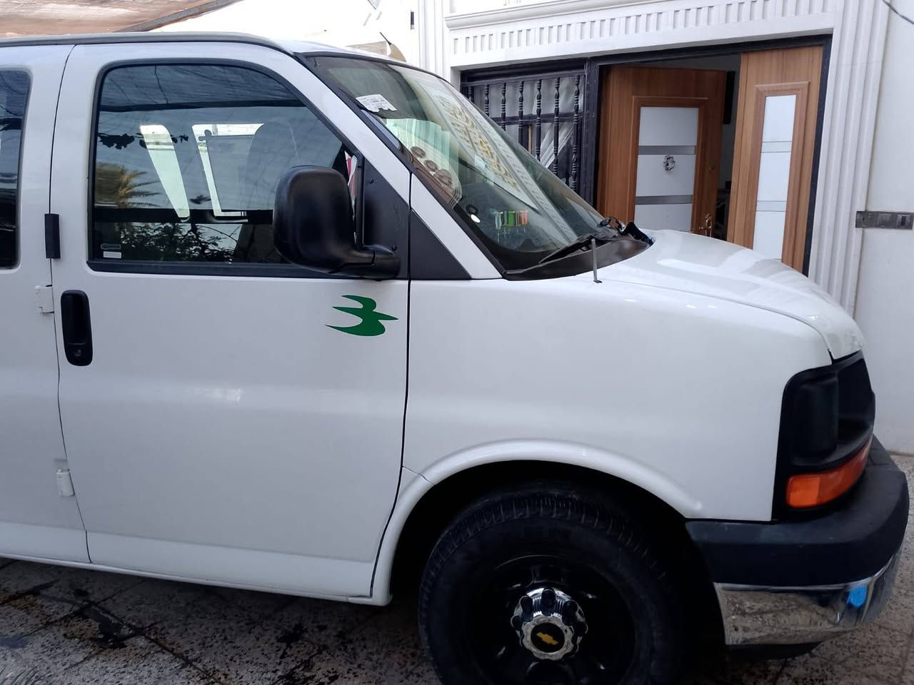 السلام عليكم من رخصت الادمن سيارة سفانة 2000اباسمي شرط التحويل امصفرة هيئة وغرامة رقمهة نينوة  السيارة كاملة مابيهة اي نواقص كير مكينة صدر كلة جديد السيارة ابلادية بيهة بنيد صبغ وجاملغ باتري جديد تايرات جدد السعر 70 ورقة وبيهة مجال للطيبين مكان السيارة بغداد البياع
***********
***********
