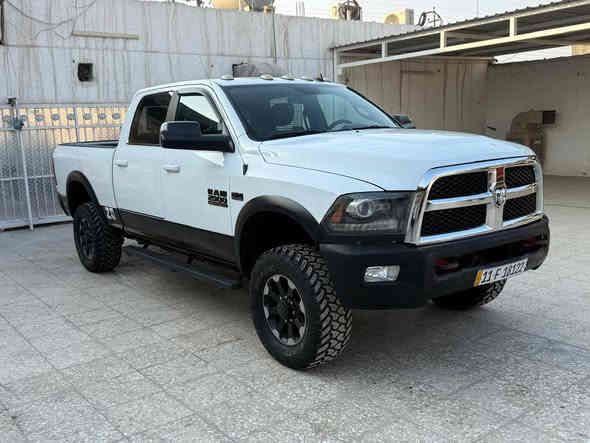 السلام عليكم رام هيمي موديل 2018 رقم بغداد هزه وسنويه جديده محرك 5700 معلايه من امريكا يعني اصلي حادث خشم البنيد بدون دواخل باقي السياره مكفوله على الفحص سيارة جديدة جدا وجاهزة ما بيه اي نقص محرك كير مكفولات صدر امامي خلفي جديد تخم تاير جديد ماشية 58 كيلو للاستفسار *********** السعر 185 ورقة مكان بغداد
