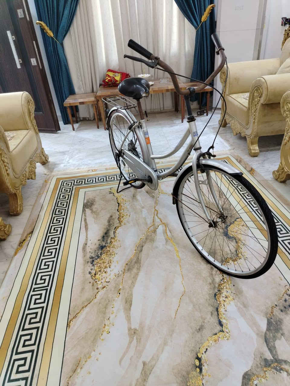بايسكل  حجم 26 بطة 
السعر 75 الف
العنوان البكرلي
للاستفسار خاص


**إذا كنت صاحب هذا الإعلان وتريد حذفه لأي سبب، رجاءا أرسل رسالة إلى الدعم الفني**