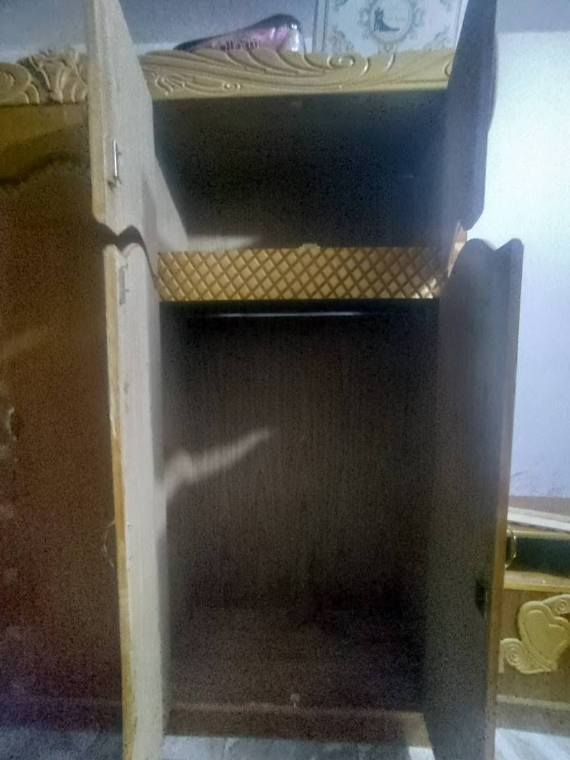 غرفه اخشاب تسكام عراقي بيها نواقص قليله يعني مثل قفاله ويدات الكنتور خمس بيبان طابقين والزاويه وحدها بابين هم طابقين 

السعر 800 وبيها مجال 
الخاص مفتوح 
مكاني كربلاء كربلاء, العراق


**إذا كنت صاحب هذا الإعلان وتريد حذفه لأي سبب، رجاءا أرسل رسالة إلى الدعم الفني**