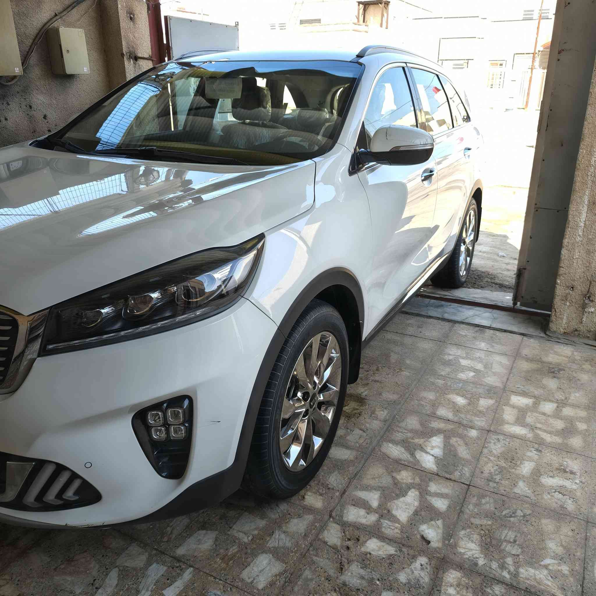 سورنتو موديل 2020 خليجي مكفوله كفاله عامه بصمه عدد اثنين لد امامي بردات خلفيه كراسي مخمل الاماميات كهرباء باب الصندوق كهرباء تبريد ثلاث قطع السياره جديده ماشيه 48 الف قابل للزياده                  المكان السماوه رقم الهاتف *********** السعر 285 ورقه
