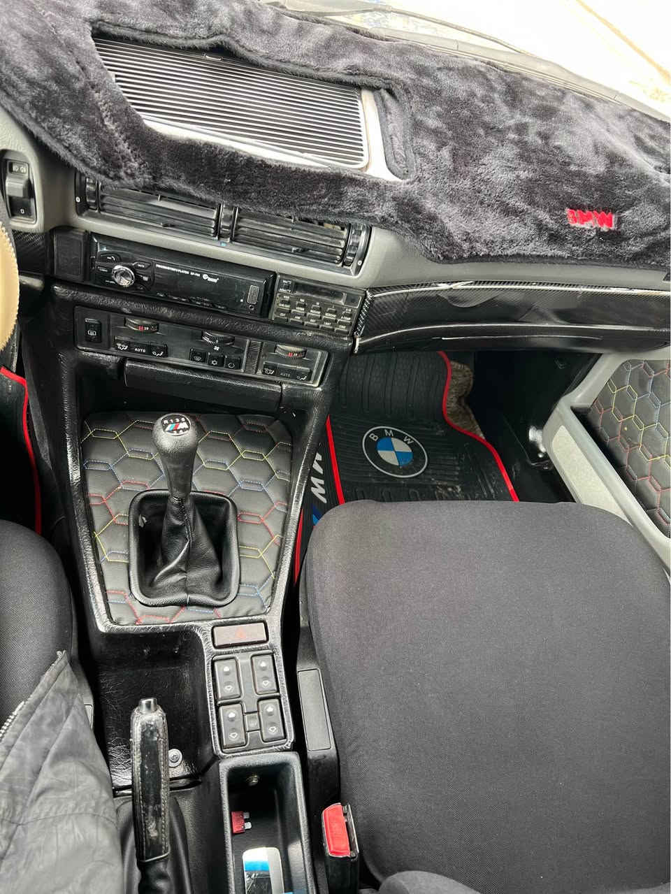 موديل ١٩٩١
٧٣٠ گئر عادي
تحويل شرت
ساره بئ دعمه ايك جار
عام به خه بو جانى
ائك دينارا مه سره ف سارئدا نينه
ساره ره شئ قه طرانه گه له كا جانه
هيته ر و ته بريد درستن
هه ر جار جام كاره باى 
سلايت
دهوك صعر ٣٧ و مجال
***********
*********** دهوك, العراق
