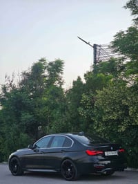 بي إم دبليو 328i • ٢٠١٣ • شكل M3