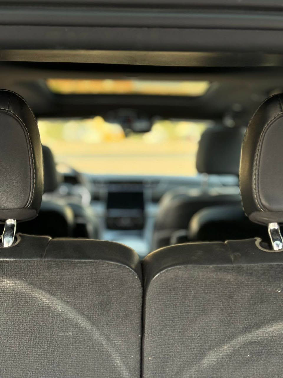 السلام عليكم 
جيب 2024 لمتد فول
رقم اربيل الدولي باسمي هزه وسنويه وارقام جدد تحويل او وكاله 
السيارة مكفوله كلهه من صبغ
سياره حادثه سرقه قطعه الخارجيه فقط بدون دواخل بدون ايرباك بدون معجون 
تبديل القطع كلهن اصليات نفس لون بيه مكانين بارد خفيف بس بدون صبغ
كل اغراضه اصليه شرط الفحص 
فقط فتح وشد 
سياره ماشيه 20 الف 
جديدة بعده كير ومكينه وصدر وتبريد ع وضع شركه 
مكانه بغداد الكرخ 
***********
السعر 278 وبيها مجال بسيط بغداد, العراق
