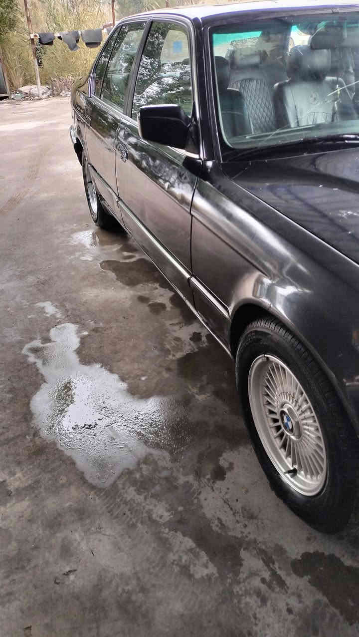 سلام عليكم بيم مديل 92 حجمها 730 سياره بدون خياسيات ولا دكه جاكوج يحتاح بس كشنات تحويل ثاني يوم سياره بطاين جدد صدر مكينه كير مقفول تخم تاير جديد رقم بغداد سنويه 28 عنوان حي جهاد *********** سعر 38
