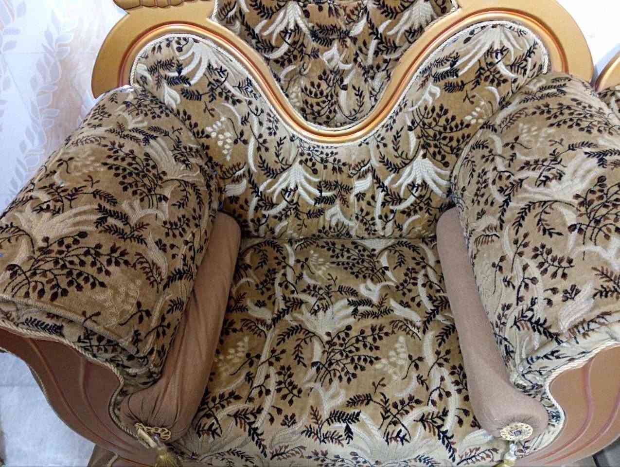 تخم نجاره سعره 400 وبي مجال التواصل و الاستفسار على هذا الرقم ***********
