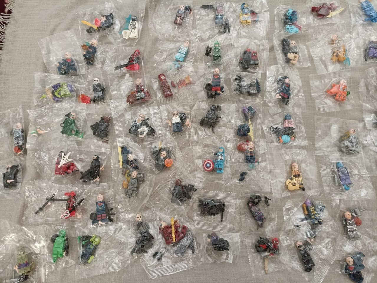 مجموعة من المجسمات الصغيرة للبيع


**إذا كنت صاحب هذا الإعلان وتريد حذفه لأي سبب، رجاءا أرسل رسالة إلى الدعم الفني**