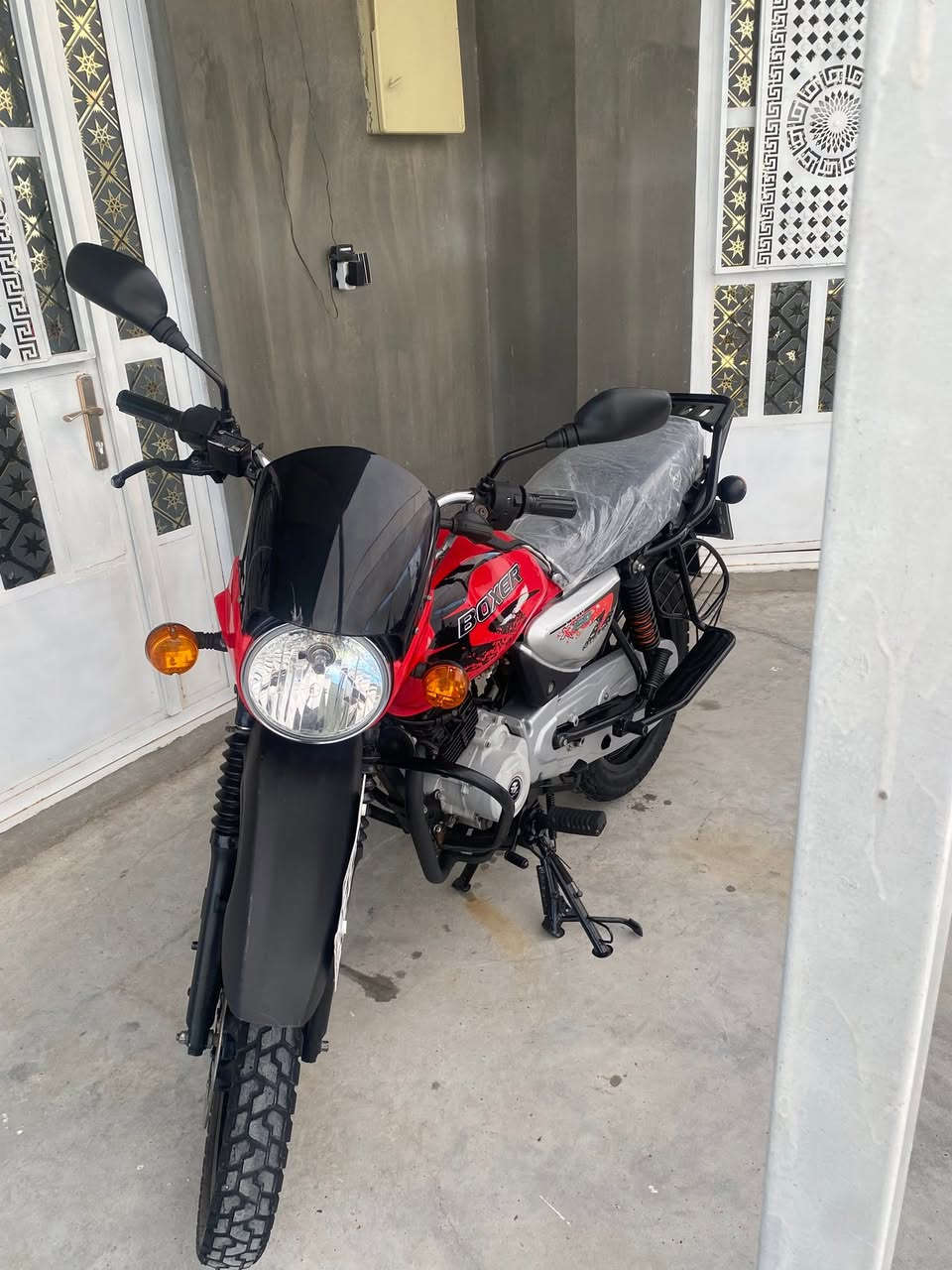 بوكسر موديل 22 شكل 23 رقم بغداد بأسمي تجفيت شركة مكينه خرسه مكان بغداد تقاطع نهروان *********** السعر 2100 وبيها مجال حك جيه
