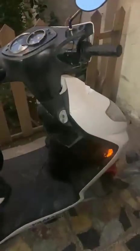 سلام عليكم دراجه سكنس نوزل فحل خطين طلاعات اسويج رياضي سلف رياضي نص نكره تشتغل دراجه كامله مكمله نقص ما بيها مال جناي الدراجه مكفوله كفاله عامه دشبول عداد كهربائي قبق نفخ دراجه خرسه لا نضوح ولا تبخير شلعه ومعدل جيب فلتر وافحص مكفوله هاتف ***********
السعر 900 مرواس حسب القناعه
