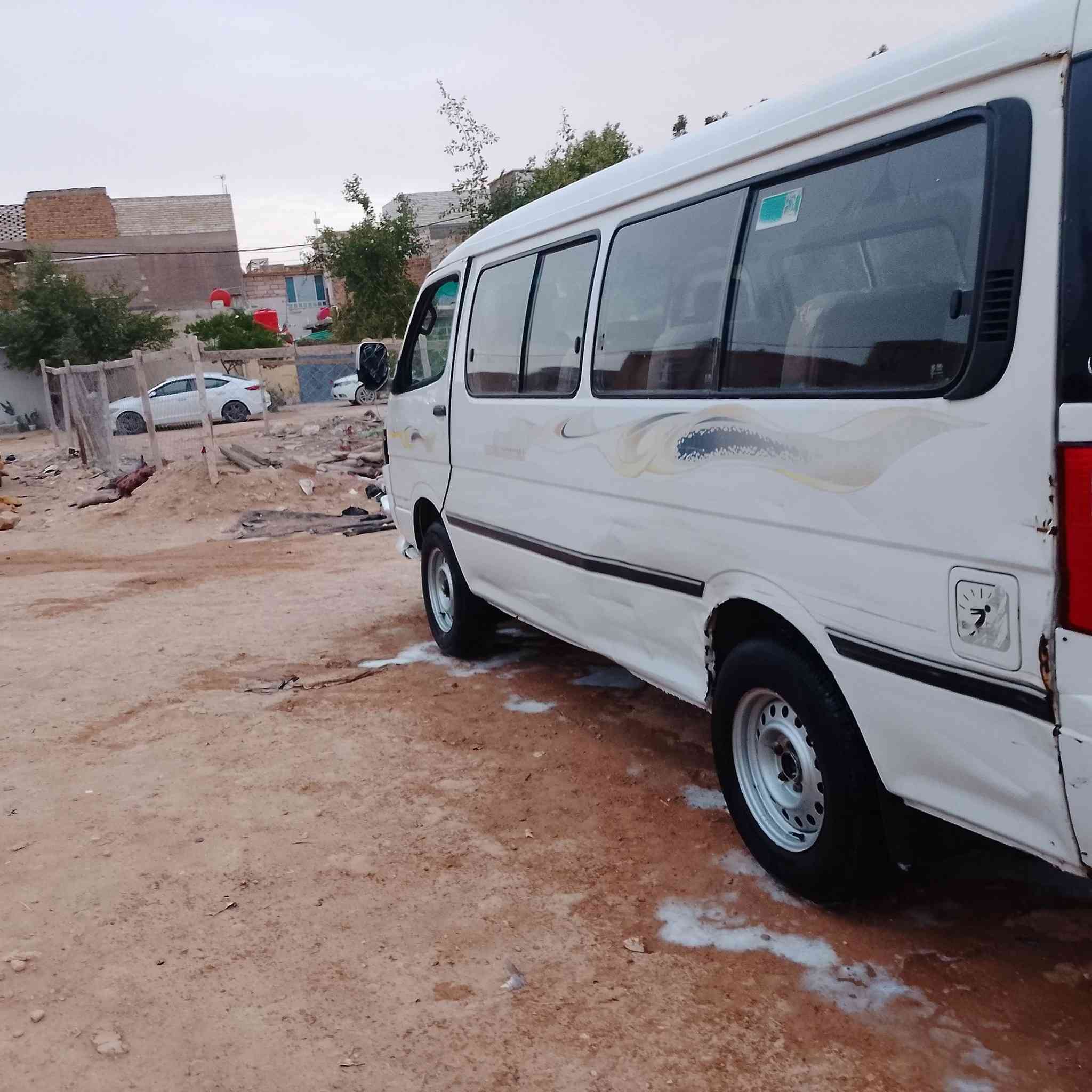 سلام عليكم سيارة فتون مديل 17 موصلية للبيع سيارة جاهزة من كلشي تخم تايرات ستوني شادهن ومكفوله من كير واكسن حدادين كله كفاله مكان نجف سعر 36وبيها مجال رقم ***********
