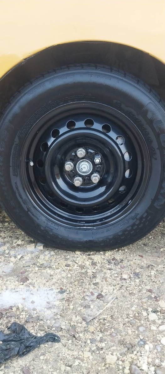 السلام عليكم شباب تخم ويل كورلا حديد وياله جدد لا عواج ولا طسه تخم تاير اخو الجديد اللبيع او  مراوس شعندك نزل مكاني بغداد زعفرانيه ***********بي واتساب
