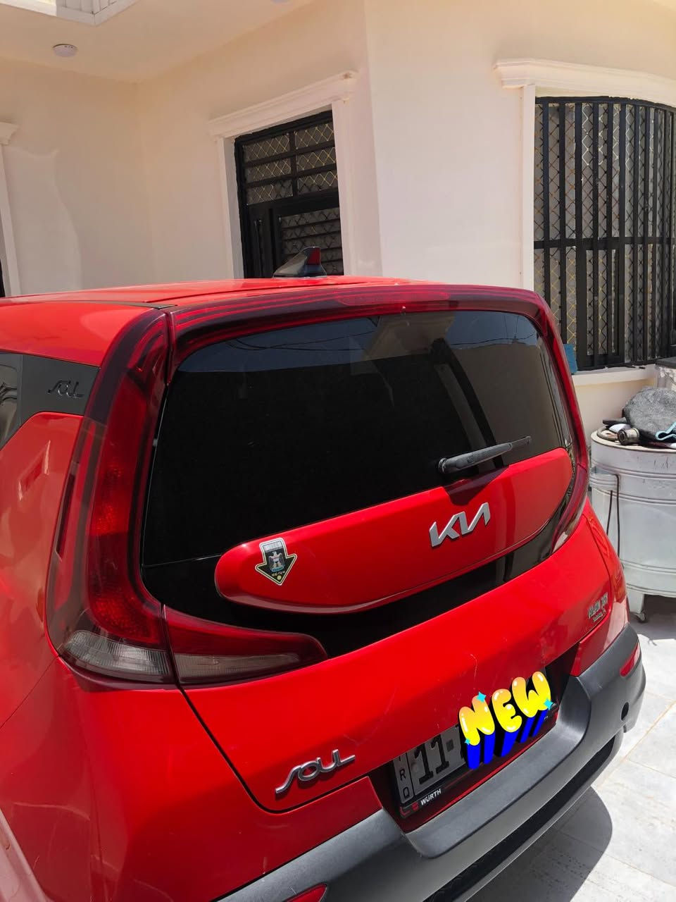 كيا صول LX موديل 2022 

اللون احمر 

رقم بغداد 

تحويل مباشر 

نقصها فقط تبريد 

   ضررها 3 قطع صبغ بدون معجبون 

مواصفات

محرك 2000 دوش

كير AT المرغوب 

رادار امامي وخلفي وجانبي

وضعيات قياده

كاميرا دواره

لايت اوتو

مثبت سرعه

توقف ذاتي وتحديد مسار

ابل كار بلي

وبعد هواي مواصفات 

صور الضرر بالمنشور

السعر 125 وبيها مجال شي قليل 

لاستفسار اتصال واتساب 
***********
