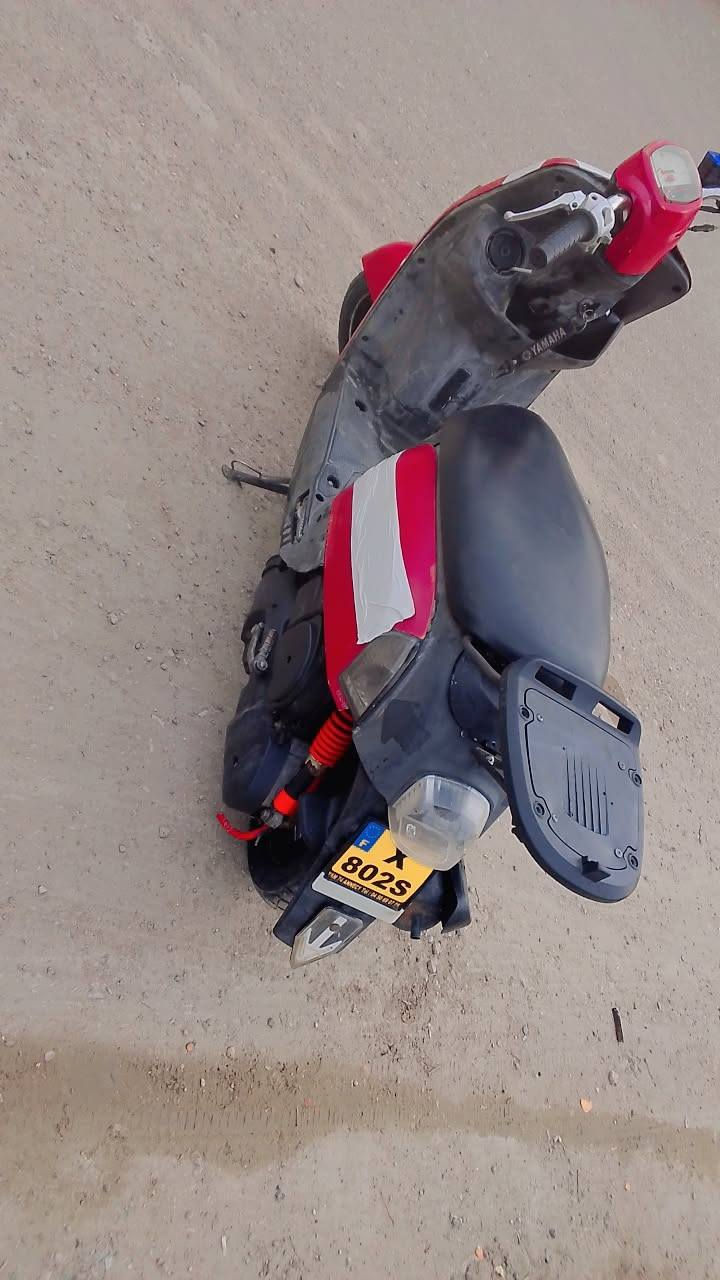 السلام عليكم شباب ماكس بوليس دراجه كلها كامله ما بيها اي نقص سلف شغال هندر شغال دراجها دراجه كلها بلاديه ختم واحد كهربائيات كلها شغاله طيارات جداد دبلات جداد دراجه كلها كامله سعر 550 وبيها مجال بكان ديالى بعقوبه تحرير يم مستشفى الحياه هذا رقم الهاتف ***********
