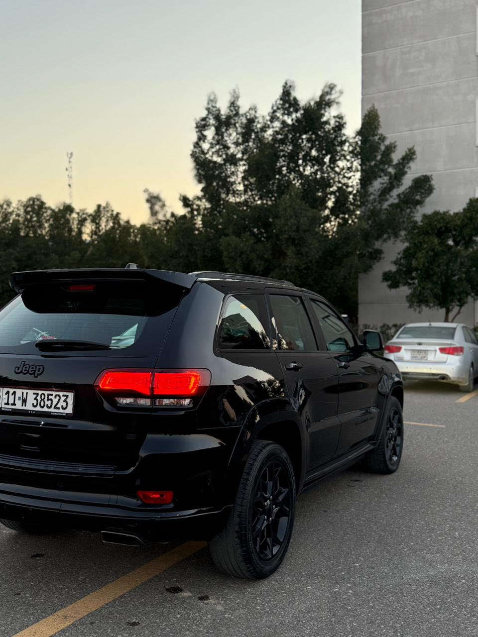 جيب S وكالة هارلم  اصلي
2021 ام الرادار الامامي
رقم بغداد مغلفة PPF
دوسات كهرباء 
داخل احمر مختوم 
مكاني بغداد حي العدل
***********
